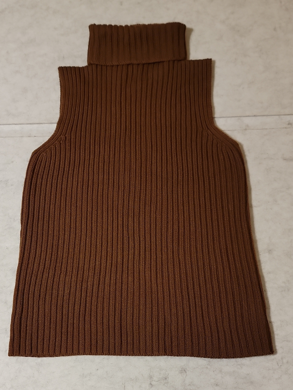 Company Ellen Tracy 100% Wool Ribbed Turtleneck Sweater Vest Brown Size M VTG